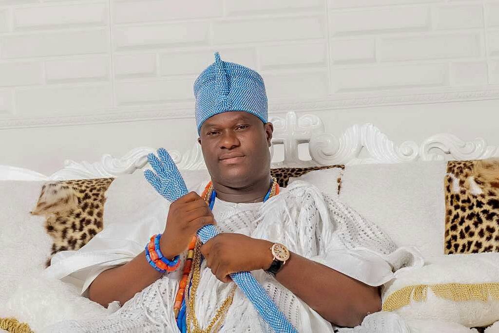 The man in the viral video has reversed his earlier statement, stating that he falsely claimed Ooni as his father to capture his attention.