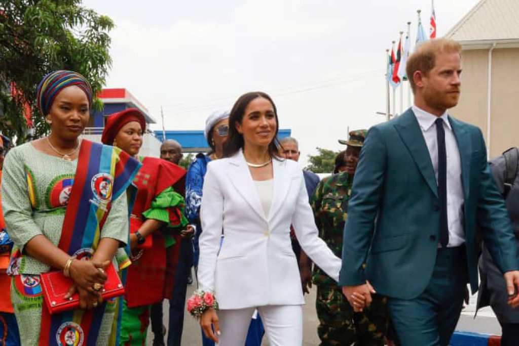 Prince Harry and Meghan arrive in Nigeria, paying a visit to the Defense Headquarters in Kaduna